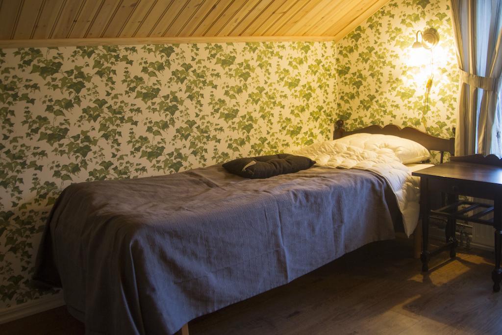 Hallebergs Bed&Breakfast Skara Exterior foto