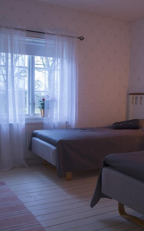 Hallebergs Bed&Breakfast Skara Quarto foto