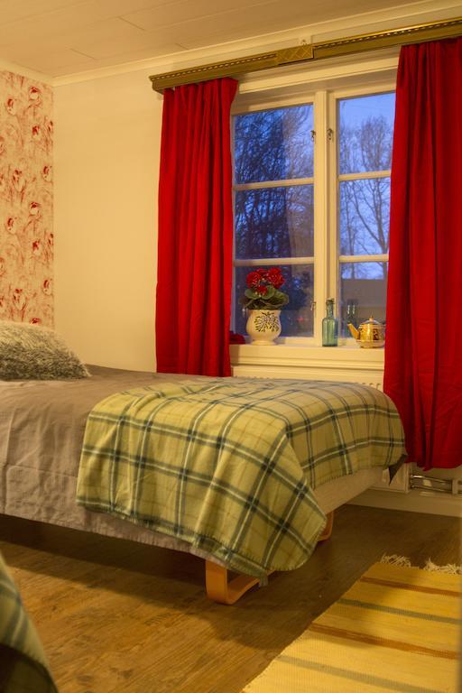 Hallebergs Bed&Breakfast Skara Exterior foto