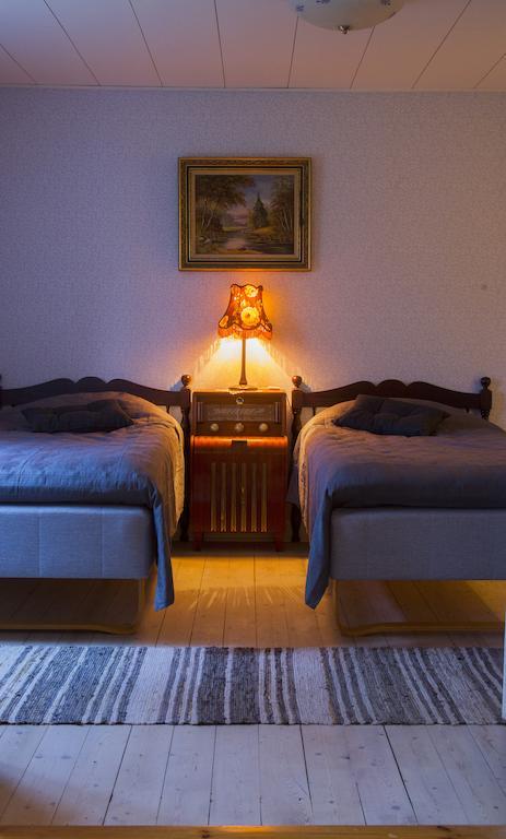 Hallebergs Bed&Breakfast Skara Quarto foto